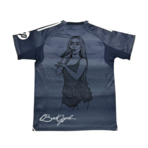 Real Madrid x Bad Gyal camiseta